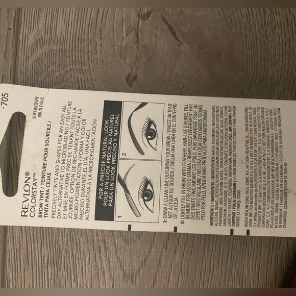⭐️Revlon Eyebrow Tint⭐️ - Picture 2 of 2